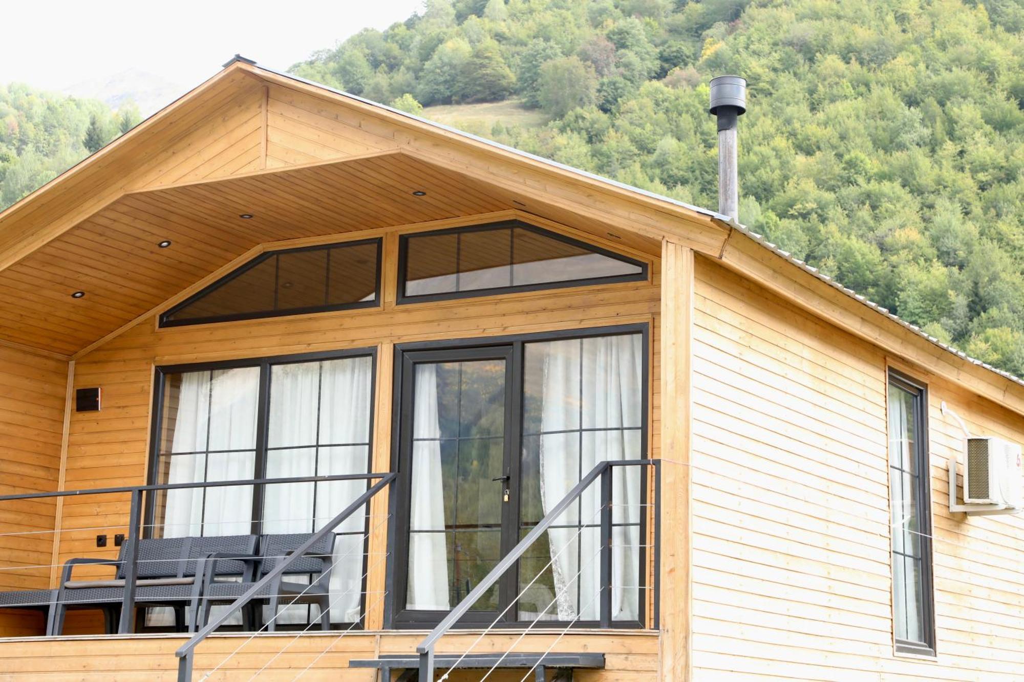 Mestia Villas Kültér fotó