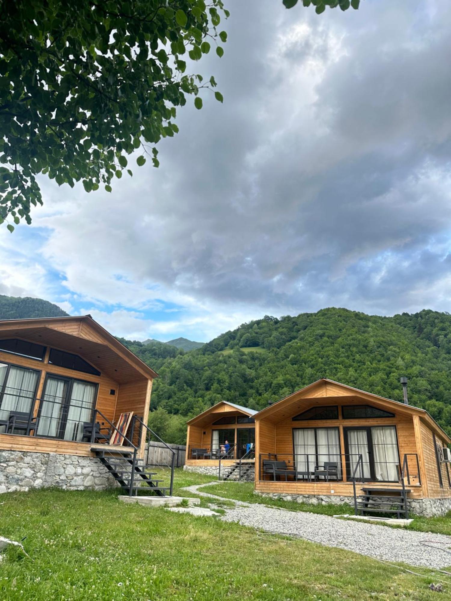 Mestia Villas Kültér fotó