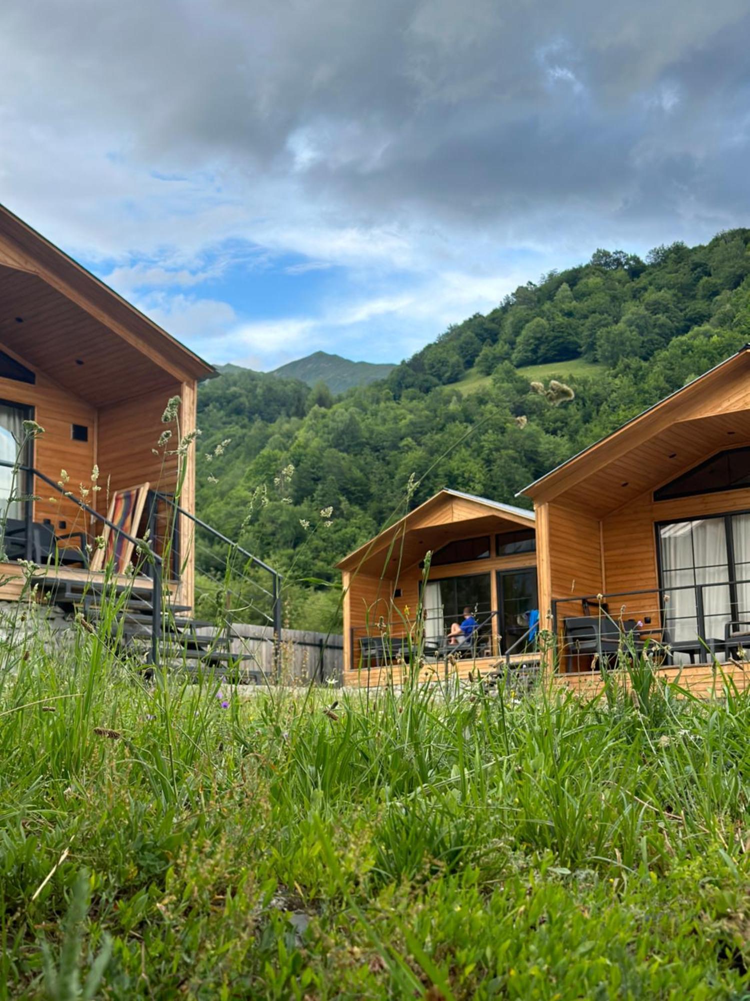 Mestia Villas Kültér fotó